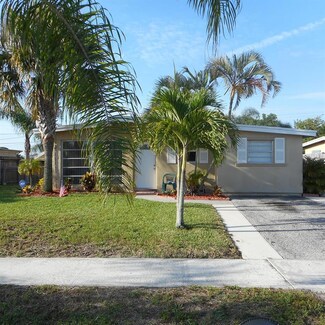 5698 Elder Dr, West Palm Beach, FL 33415