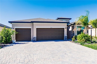 3305 Altimira Dr, Fort Myers, FL 33905