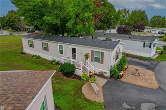 8711 Turkey Ridge Rd, Breinigsville, PA 18031