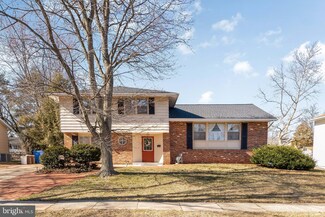 826 Kingston Dr, Cherry Hill, NJ 08034