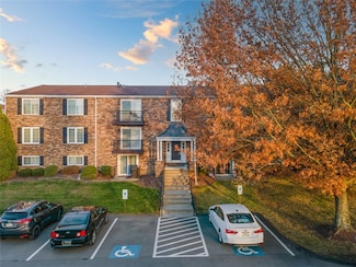 9113 James Ct, Aliquippa, PA 15001