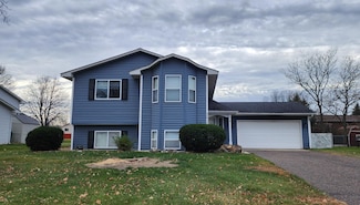 7017 Setzler Pkwy, Brooklyn Park, MN 55445