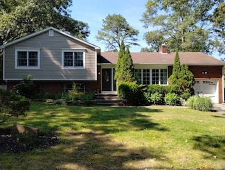34 Taft St, Danielson, CT 06239