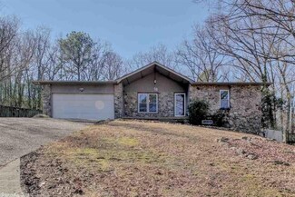 16 Breeds Hill Ct, Little Rock, AR 72211