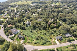 39 Fairview Ave, Montauk, NY 11954