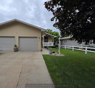 1409 N Lafayette Ave, Grand Island, NE 68803