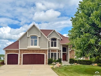 1824 N 700 Rd, Baldwin City, KS 66006