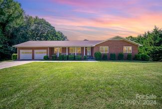 1418 Oakwood Ave, Kannapolis, NC 28081