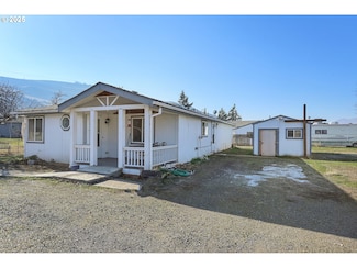 406 W 1st St, Rufus, OR 97050