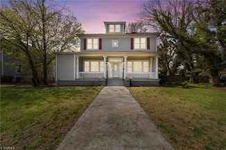 704 S Main St, Reidsville, NC 27320