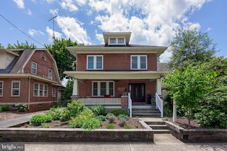 76 N Grant St, Manheim, PA 17545