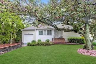 1067 Ida Place, North Bellmore, NY 11710