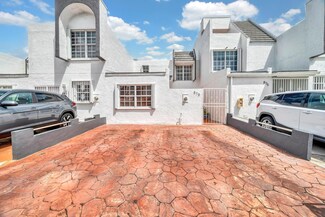 879 W 37th Terr #51 St, Hialeah, FL 33012