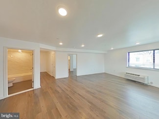 5420 Ridge Ave Unit 409, Philadelphia, PA 19128