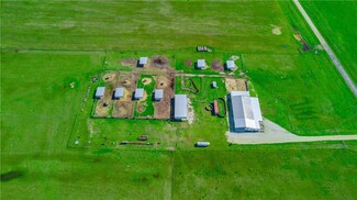 946 Cr 475, Lott, TX 76656