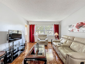 5001 NW 34th St Unit 205, Lauderdale Lakes, FL 33319
