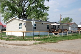115 1st Ave, Savage, MT 59262
