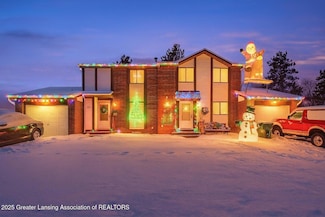 3941 Glenburne Blvd, Lansing, MI 48911