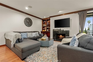 450 N Oakhurst Dr Unit 304, Beverly Hills, CA 90210