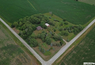 25108 Adams St, Elmwood, NE 68349