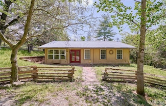 2104 Grand Army Rd, Labadie, MO 63055