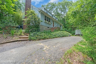 2105 Tiltons Corner Rd, Wall Township, NJ 07719