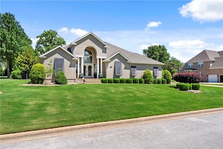 5 W Leiston Dr, Rogers, AR 72758