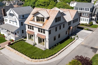 2 Collier Rd, Scituate, MA 02066