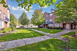 22021 Parkview Dr Unit 11, Taylor, MI 48180