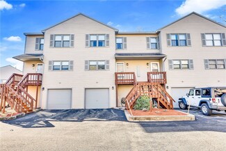 1603 Plainfield Pike Unit D2, Johnston, RI 02919