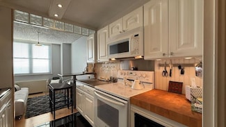 380 Mountain Rd Unit 1314, Union City, NJ 07087