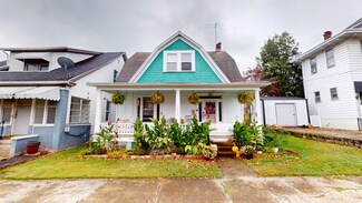 1015 11th St, Huntington, WV 25701