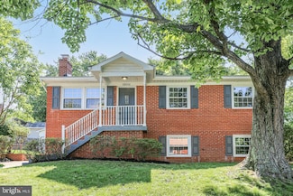 13011 Kidwell Dr, Woodbridge, VA 22193