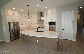 1932 W Rowel Rd, Phoenix, AZ 85085