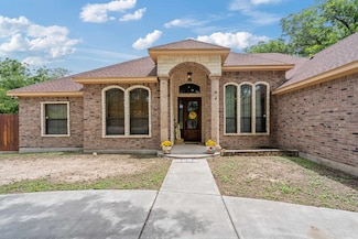 100 & 102 Guyler, Del Rio, TX 78840