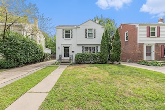 1605 Bournemouth Rd, Grosse Pointe Woods, MI 48236