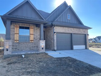 2422 Auburn St, Fate, TX 75087