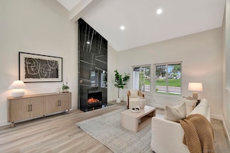 349 Willowspring Dr N, Encinitas, CA 92024