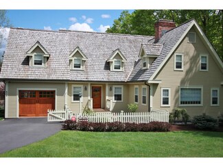 548 Prospect St, Manchester, VT 05255