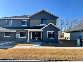 524 15th St S, Brookings, SD 57006