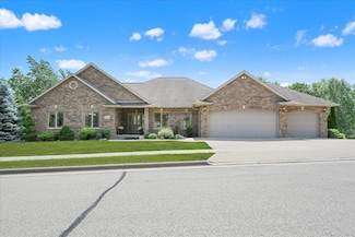 3234 Kiv Berry Ct, Dubuque, IA 52001