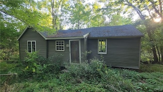 123 Piper Rd, Herkimer, NY 13350