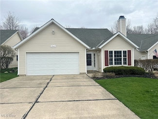 15410 High Pointe Cir, Middlefield, OH 44062