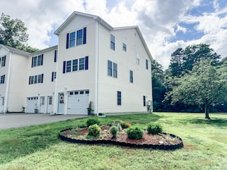 60 Sachem Dr Unit 60, Plainfield, CT 06374