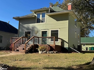 606 S 2nd St, Fairfield, IA 52556