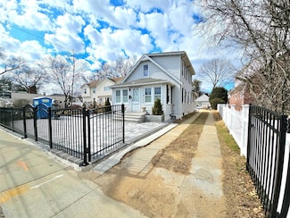 1080 Long Beach Rd, South Hempstead, NY 11550