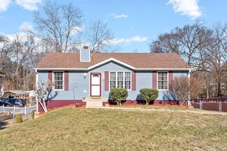 613 Ranch Hill Dr, Clarksville, TN 37042