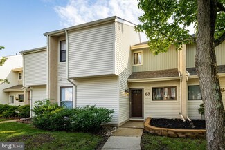 63 Viburnum Ln, Mount Laurel, NJ 08054