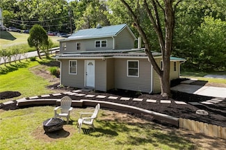 470 Burrell Hill Cir, Penn, PA 15675