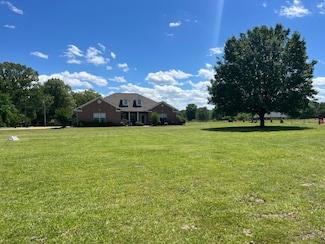 46 Blue Grass Dr, Pontotoc, MS 38863